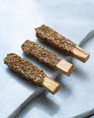 Palo Santo stick con Hierbas - Sagrada Madre Chile