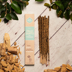 Sahumerio Palo Santo con Fresias