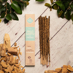 Sahumerio Palo Santo con Fresias - Sagrada Madre Chile