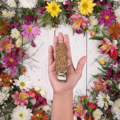 Sahumitos Mirra & Palo Santo x5 - Sagrada Madre Chile